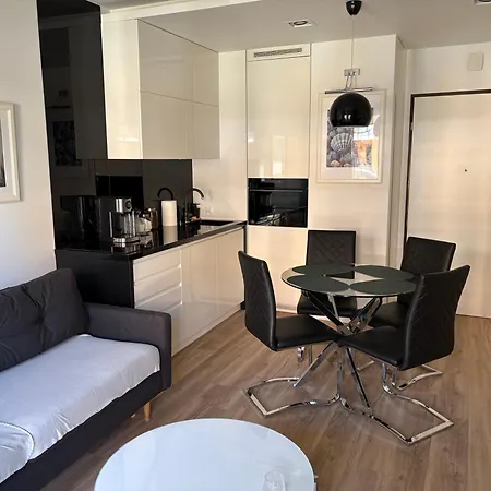 Premium V Z Garazem Apartmán *